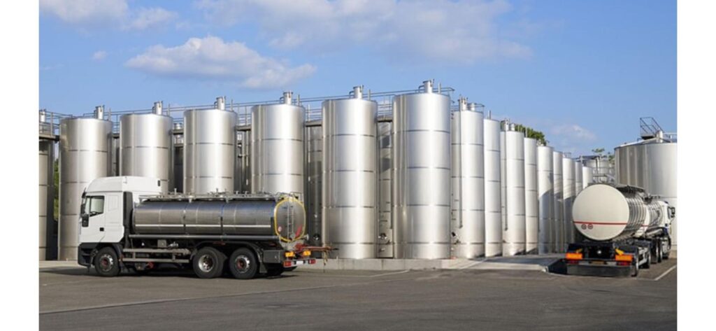 foto de depósitos de almacén de vino